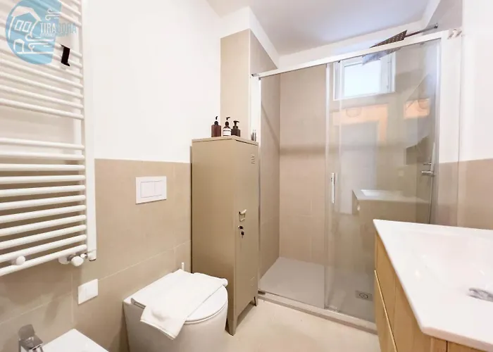 Apartamento Blue Palace 5e Tirabora Short Rent Trieste